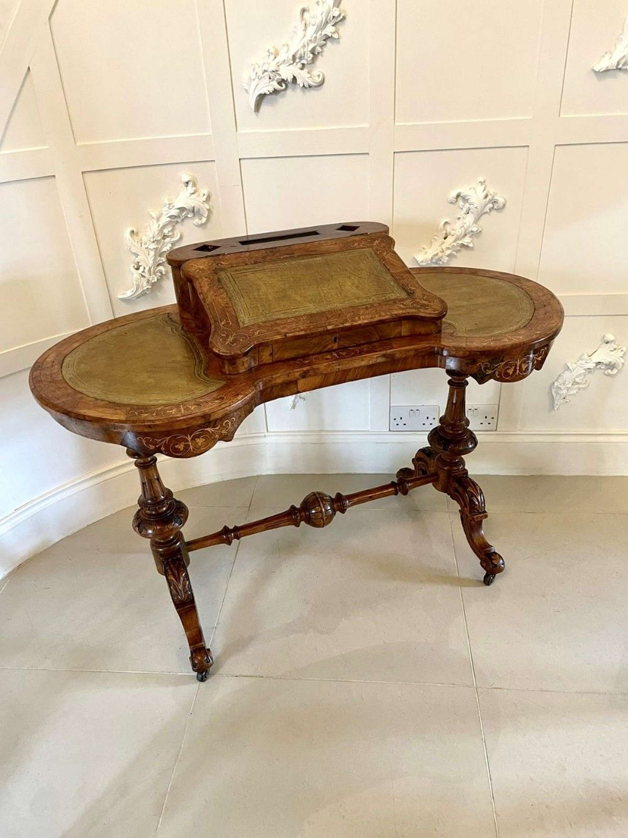 Quality Antique Victorian Freestanding Inlaid Burr Walnut Kidney Shaped Writing Table