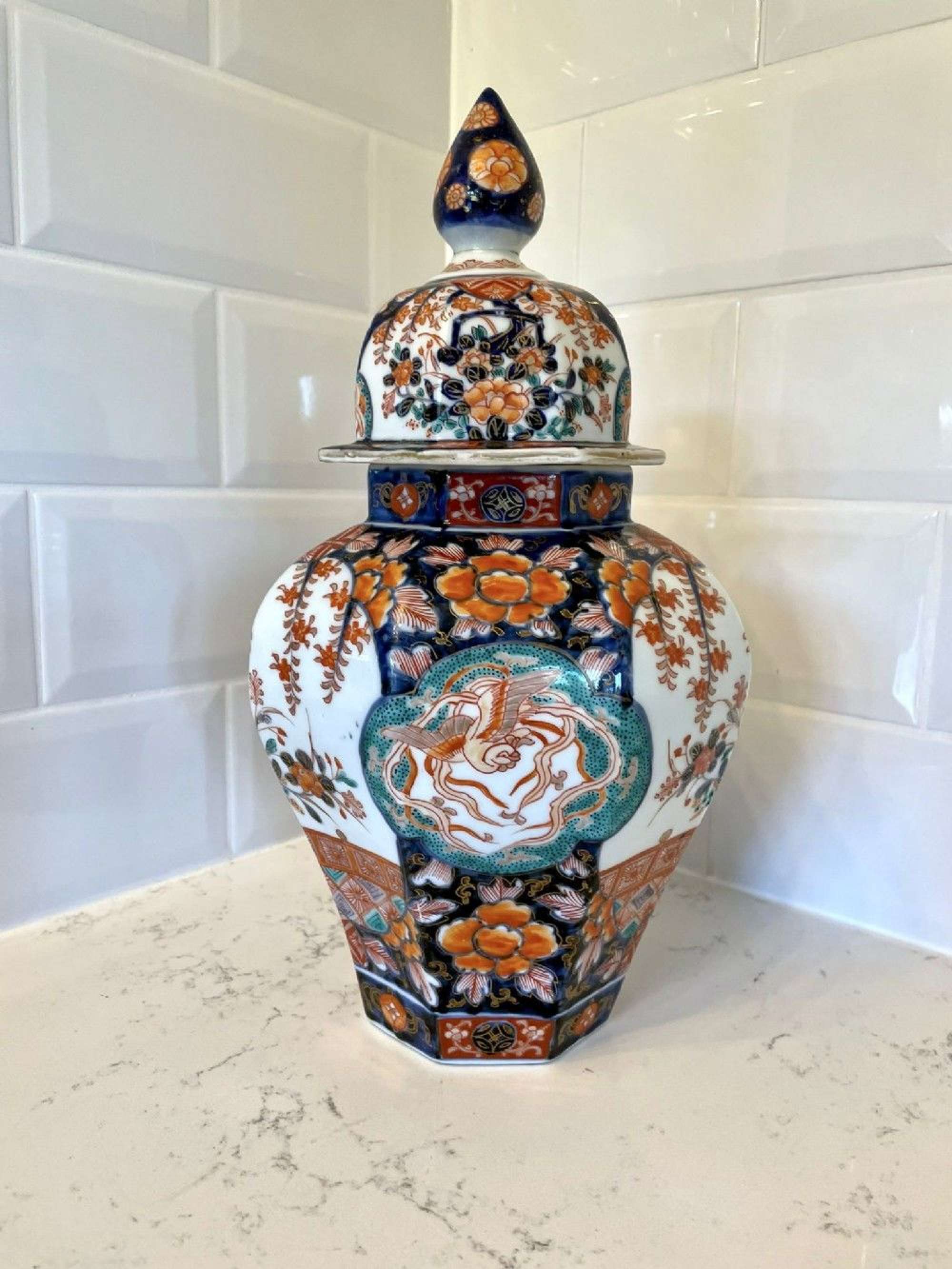 Large Quality Antique Imari Lidded Vase