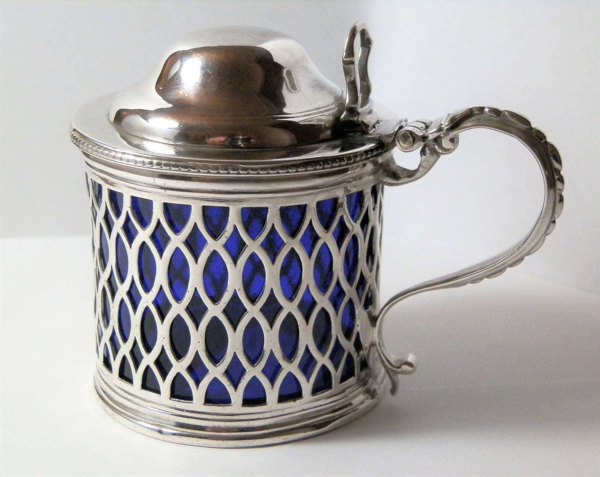 A George III silver mustard pot, London 1773