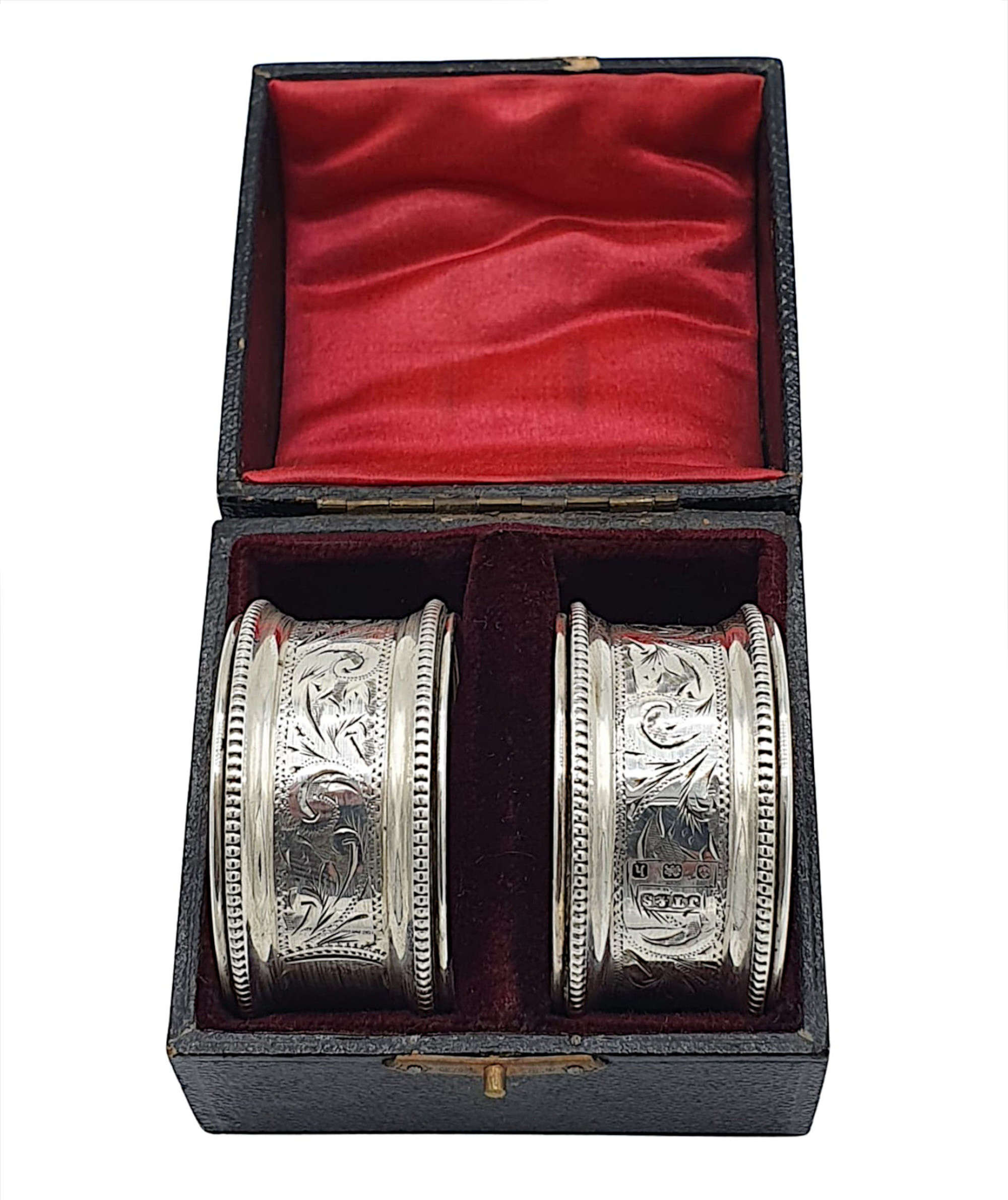 A Lovely Pair Of Early 20th Century Boxed Sterling Silver Napkin Rings