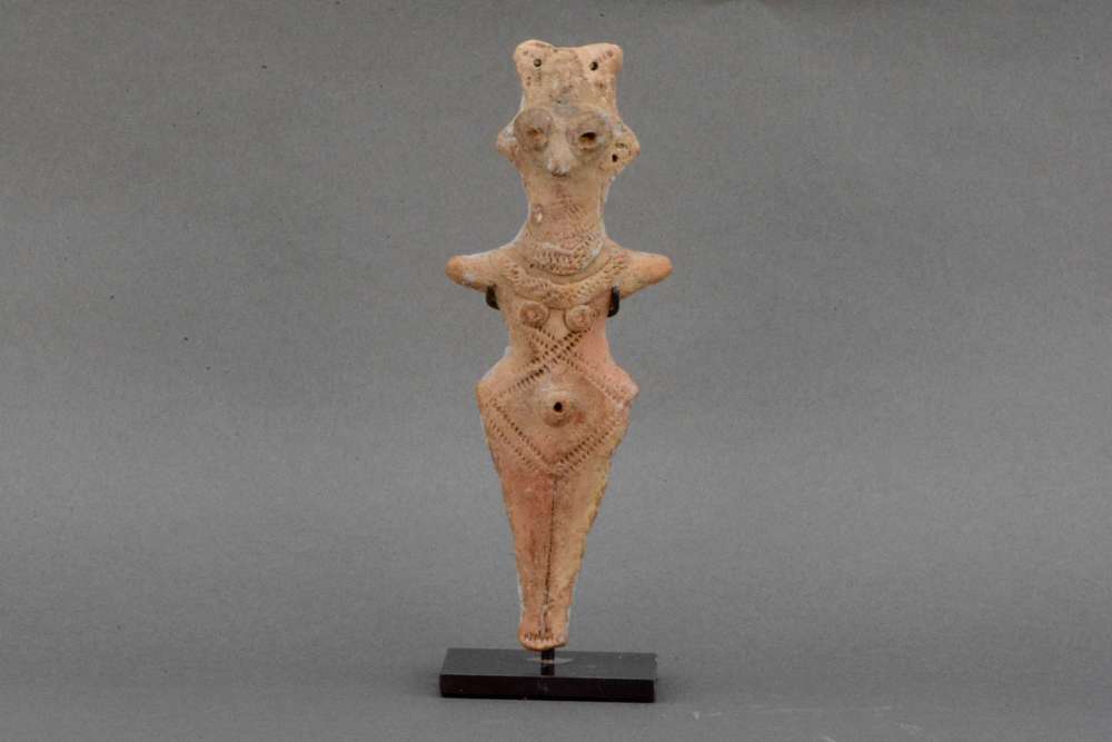 SYRO-HITTITE TERRACOTTA FIGURE OF THE GODDESS ASTARTE, circa 2000-1700