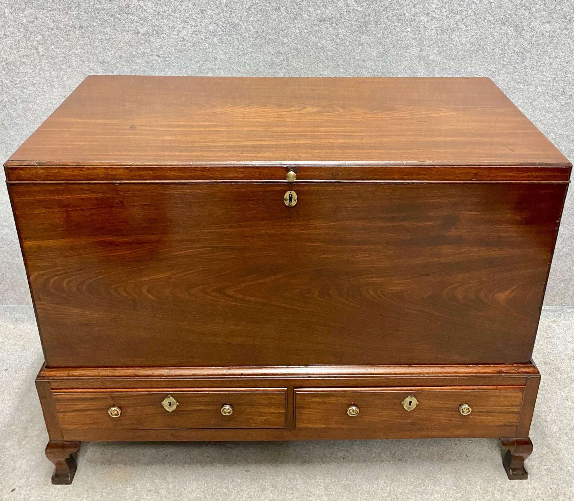 Beautifully Figured Mahogany 18th C. Silver Chest On Stand / Blanket Box