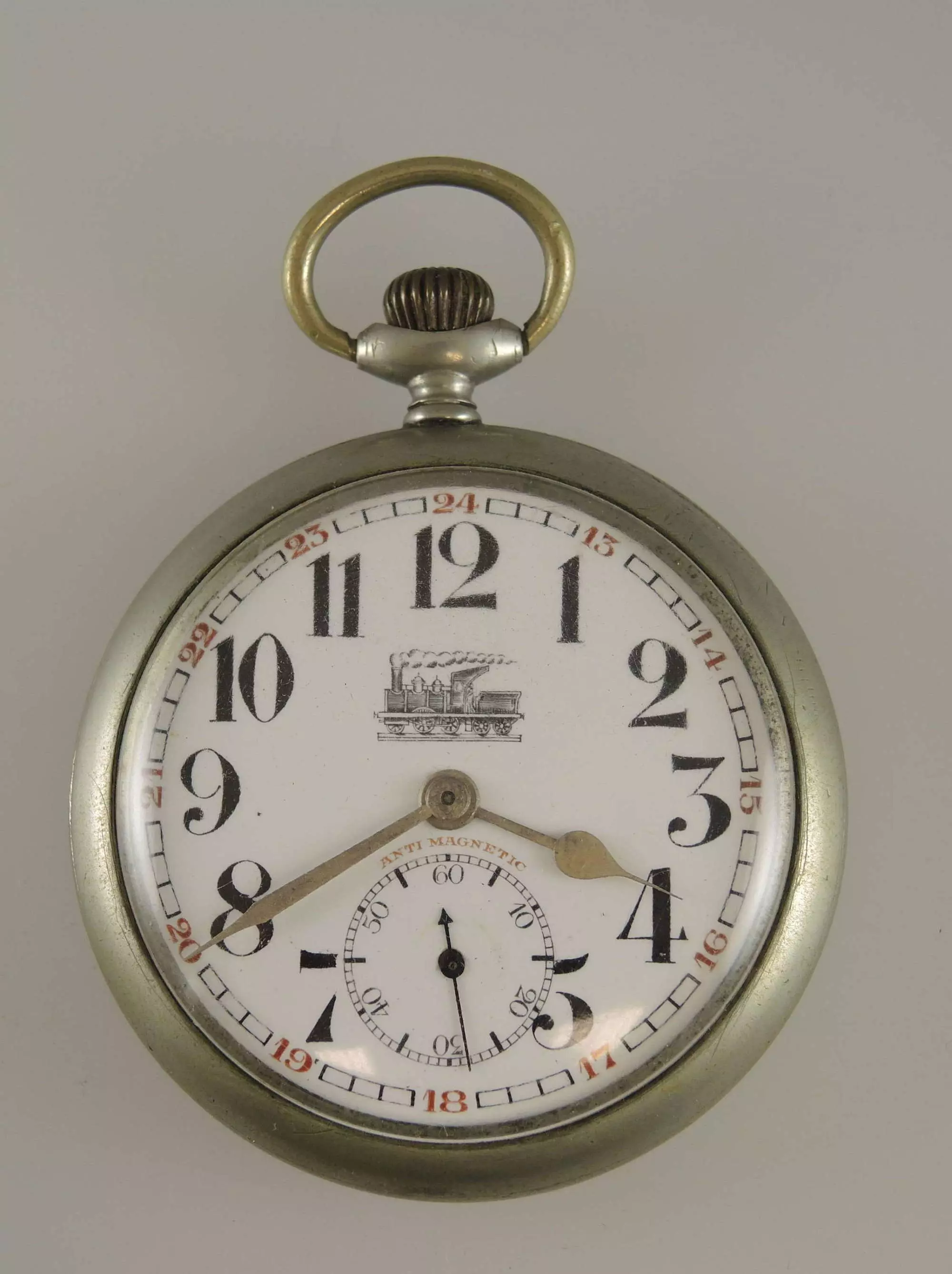 Vertrappen deed het Canberra Vintage pocket watch with a TRAIN Dial c1910 in Antique Pocket Watches