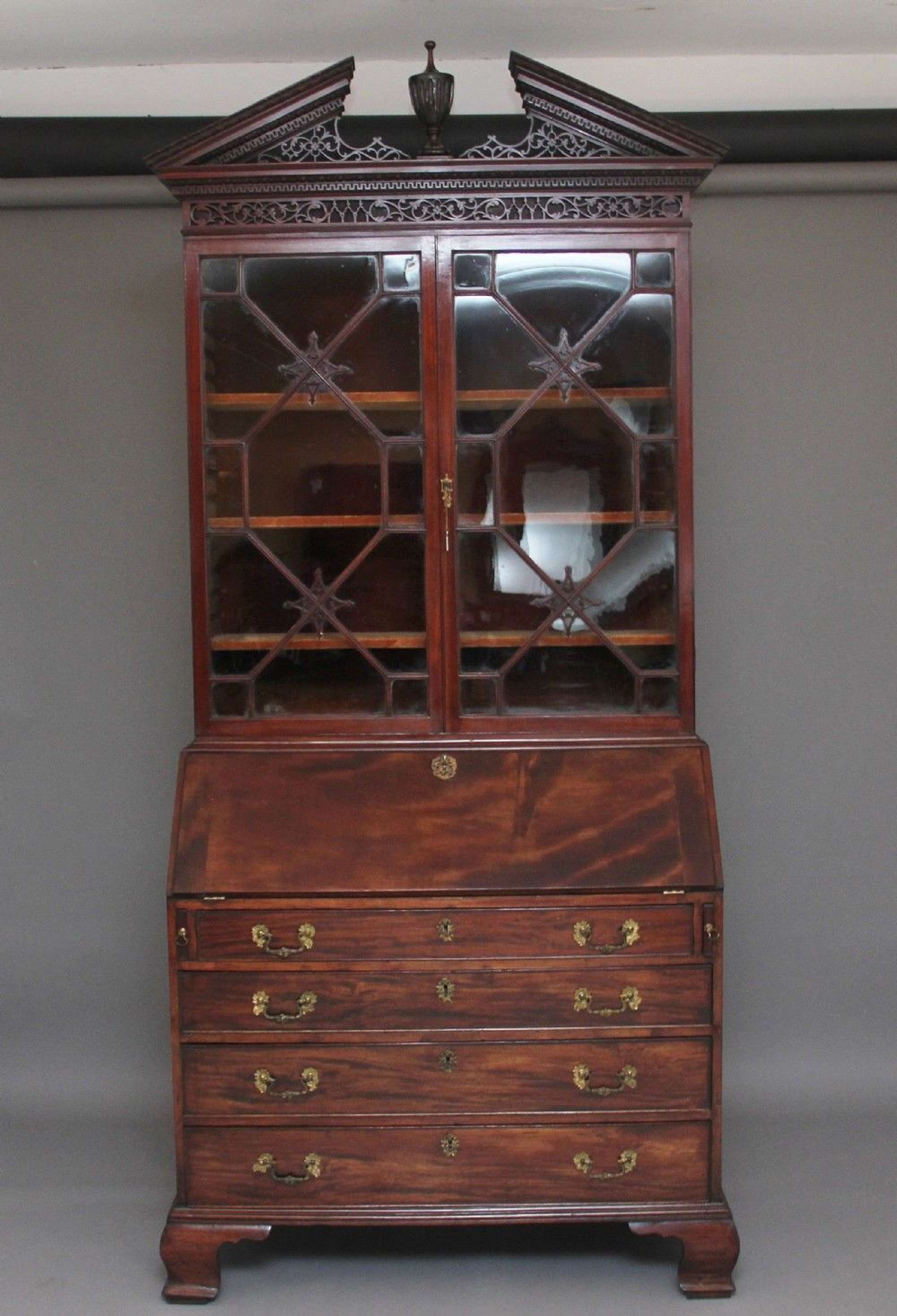 Superb Quality 18th Century Mahogany Bureau Antique Bookcase