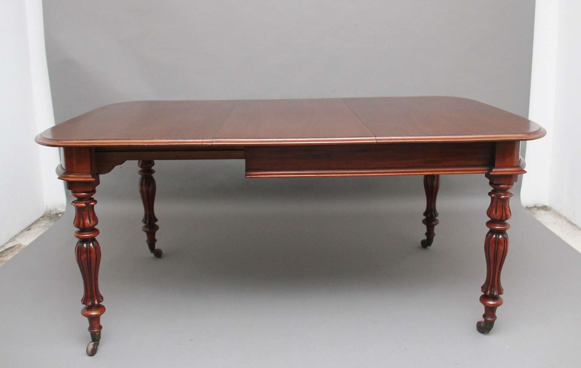 19th Century Mahogany Antique Dining Table