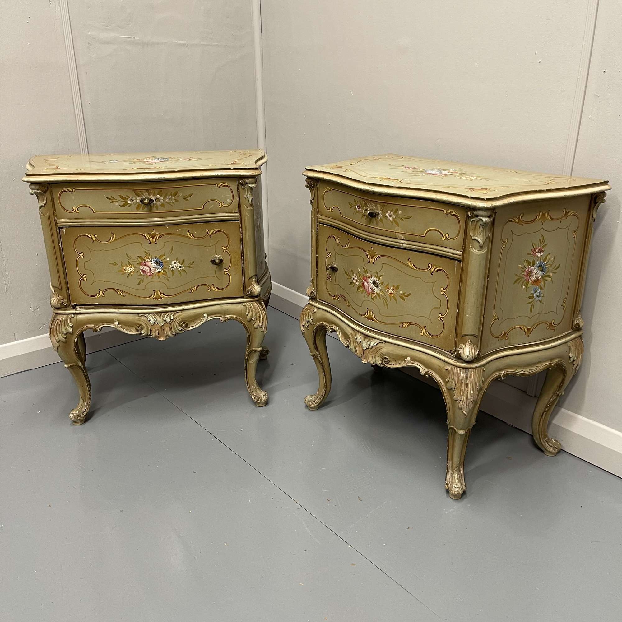 Pair Of Venetian Antique Bedside Cabinets Or Lamp Tables